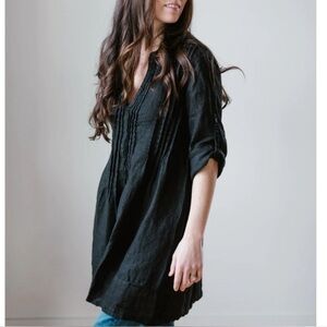 NWOT CP Shades Black Silk Tunic Size Small Sample